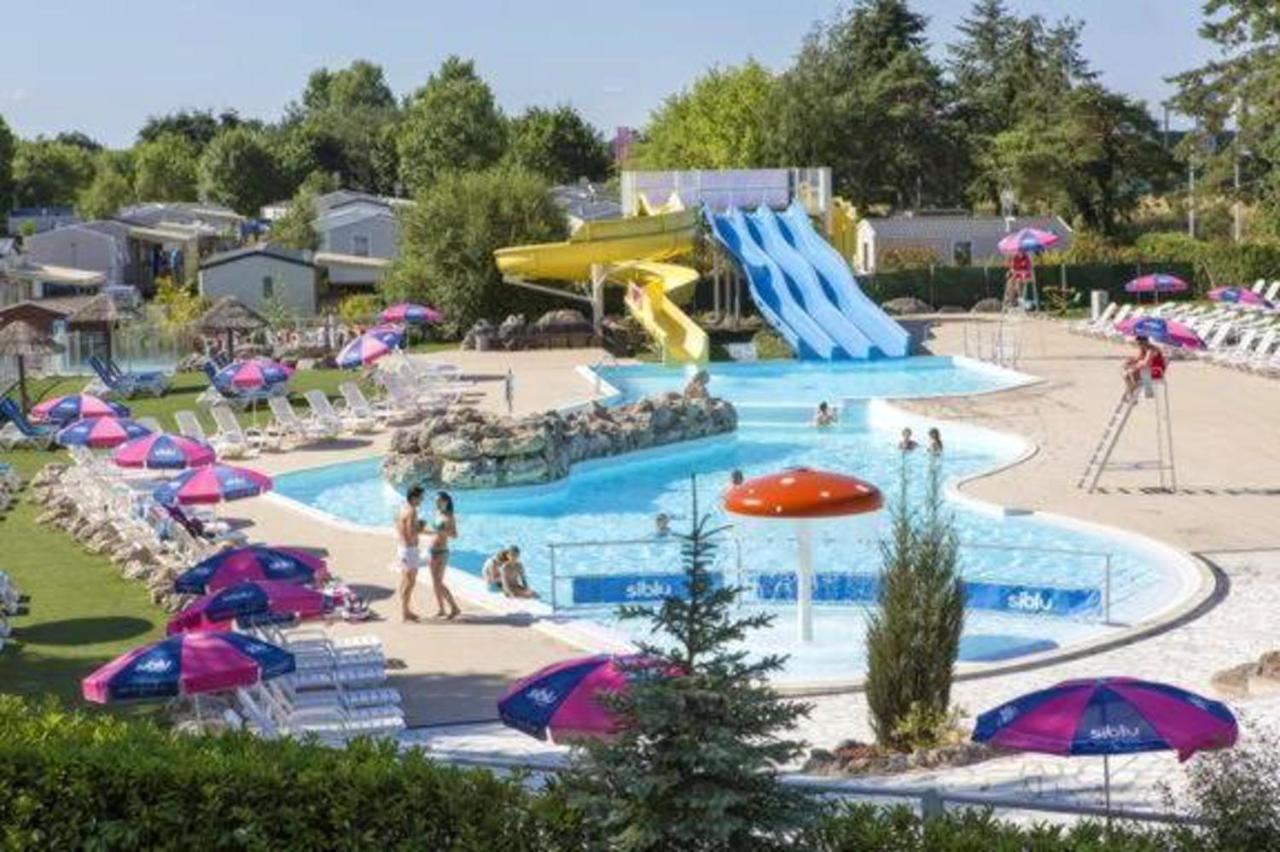 Bungalow Charmant Onzain + Piscine Exterior photo